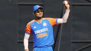 Shubman Gill's Illness Casts Doubt on Duleep Trophy Appearance
OR
Illness Sidelines Shubman Gill, Threatens Duleep Trophy Start